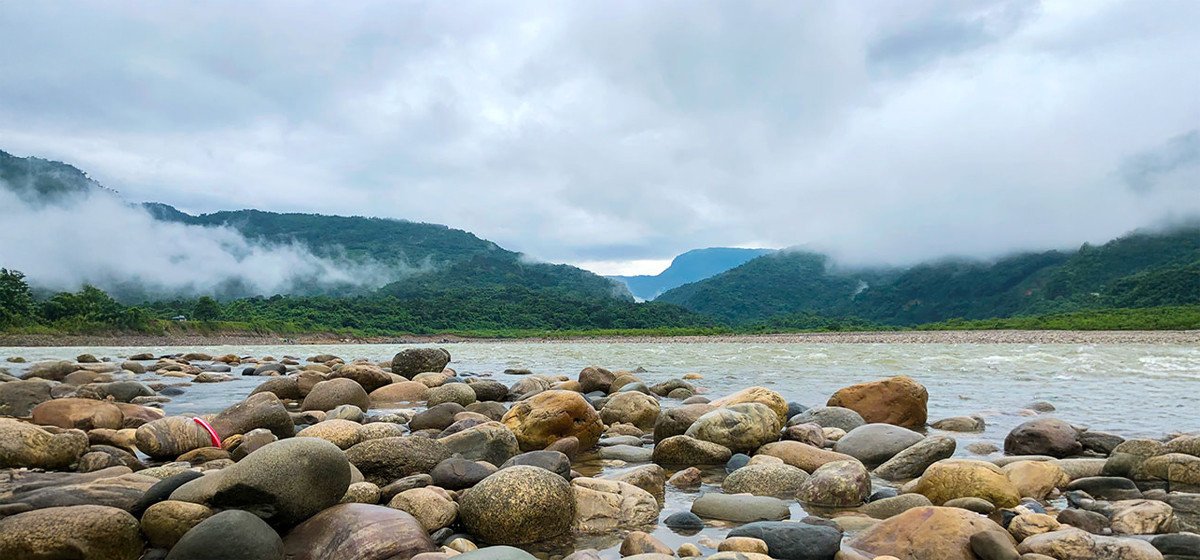 সাদা পাথর ও রাতারগুল ডে ট্যুর